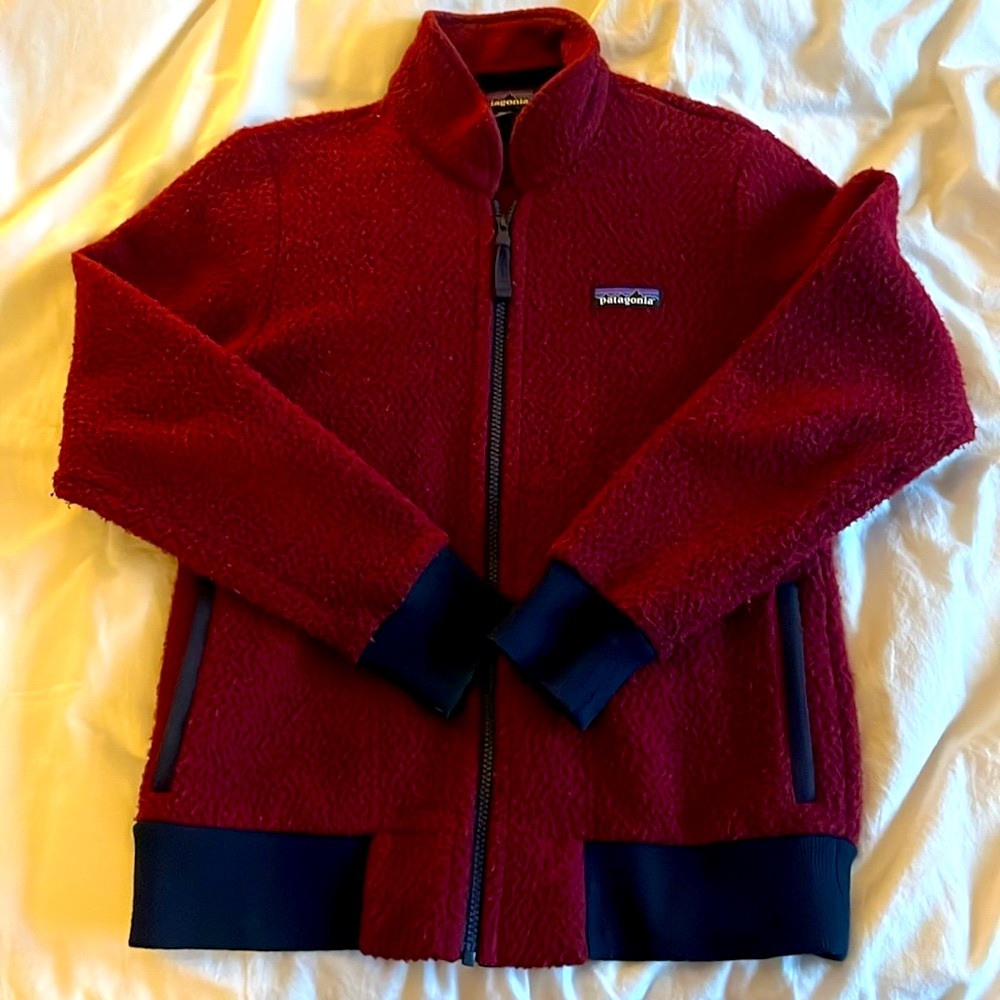 Patagonia women’s xs woolyester fleece bomber style jacket maroon and navy